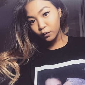 Meet your Posher, Caroline